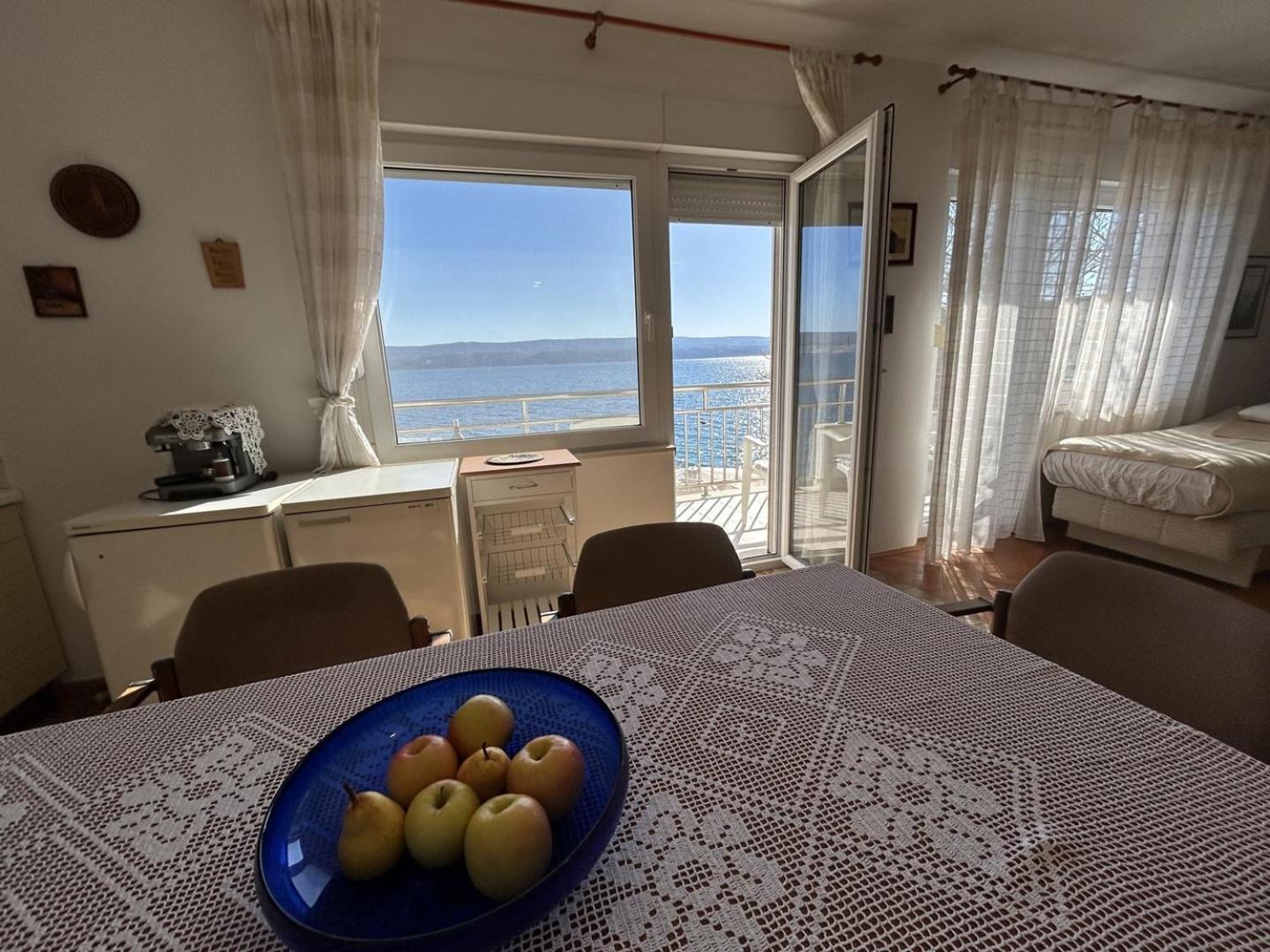 Azure Apartments By The Sea Near City Omiš Екстериор снимка